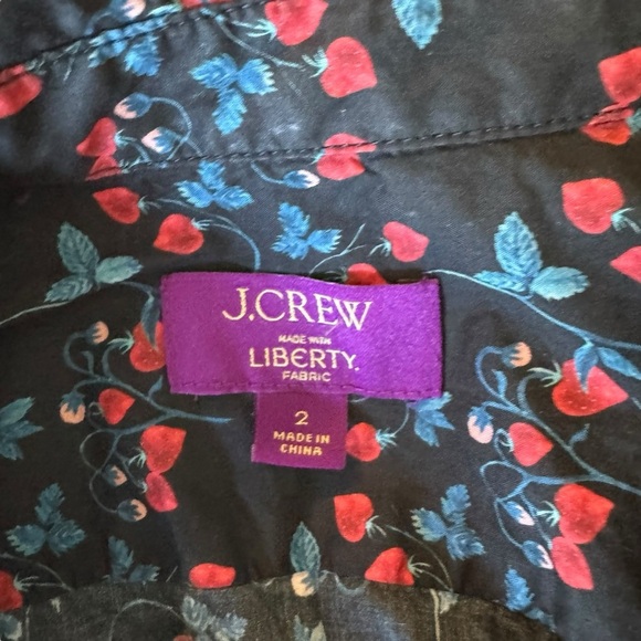 J. Crew - Garçon Classic Liberty® Tana Lawn Floral Button Down Blouse Sz 2 - Picture 5 of 8